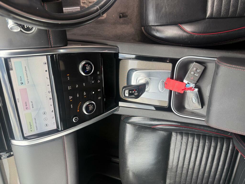 Land Rover Discovery Sport Core Black #22