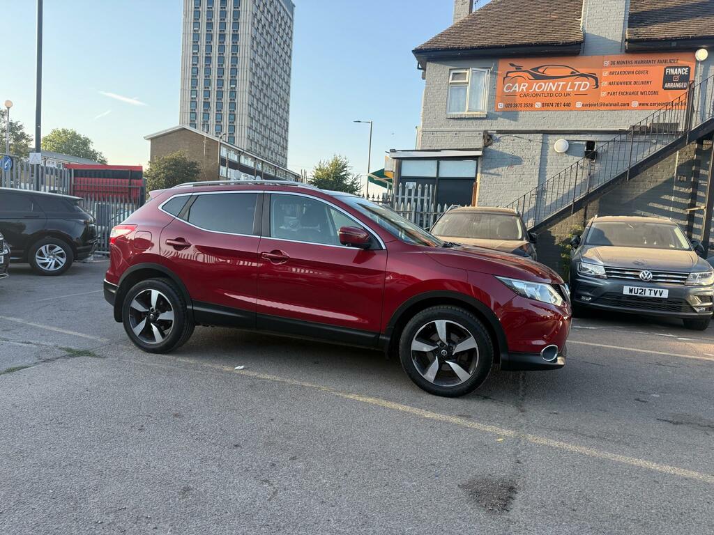 Nissan Qashqai 1.2 Dig-t N-tec Suv SB64AHC Red