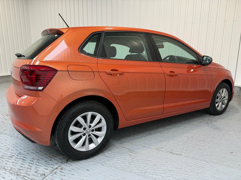 Volkswagen Polo 1L Se Orange #6