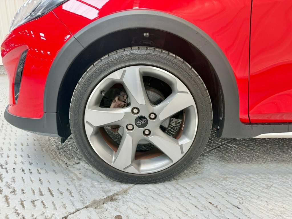 Ford Fiesta 1L Active X Red #4