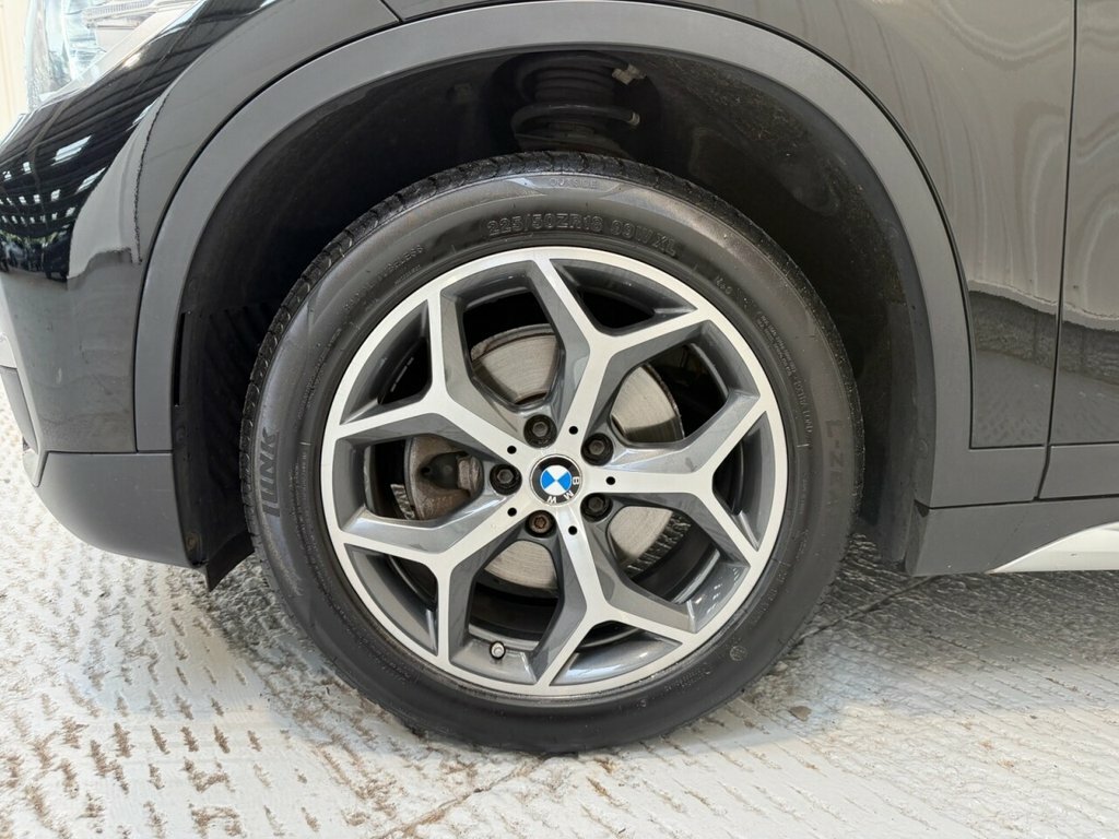 BMW X1 2L Xline Black #4