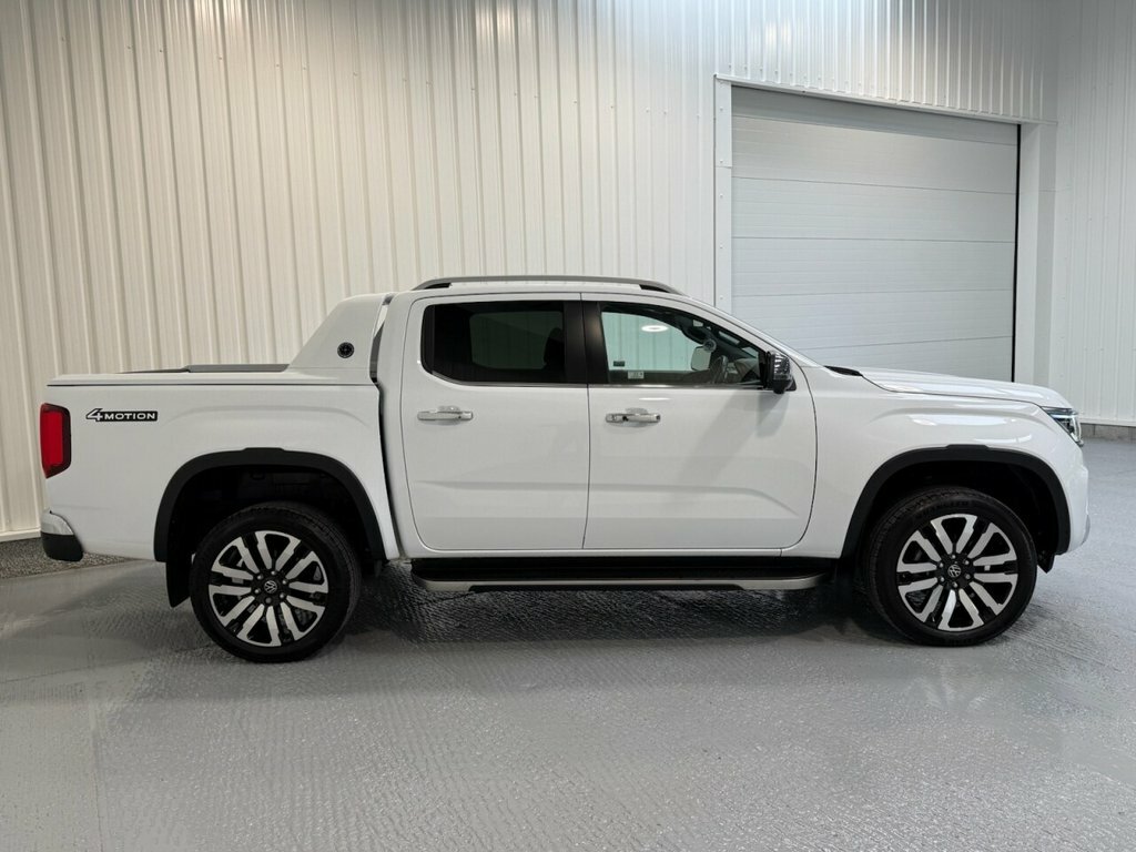 Volkswagen Amarok 3L Aventura White #4