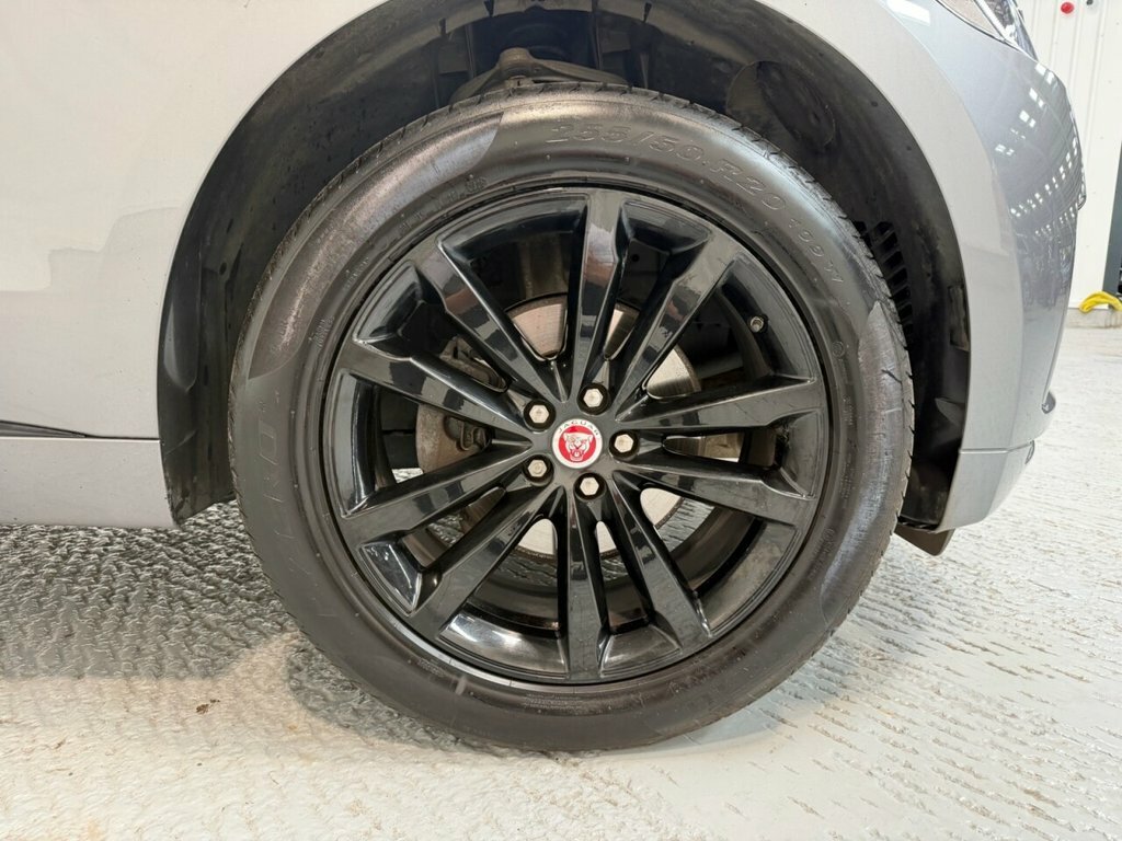 Jaguar F-Pace 2L Chequered Flag Grey #6