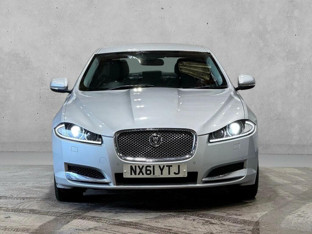 Jaguar XF Saloon 3.0D V6 Premium Luxury Euro 5 201 NX61YTJ Silver #4