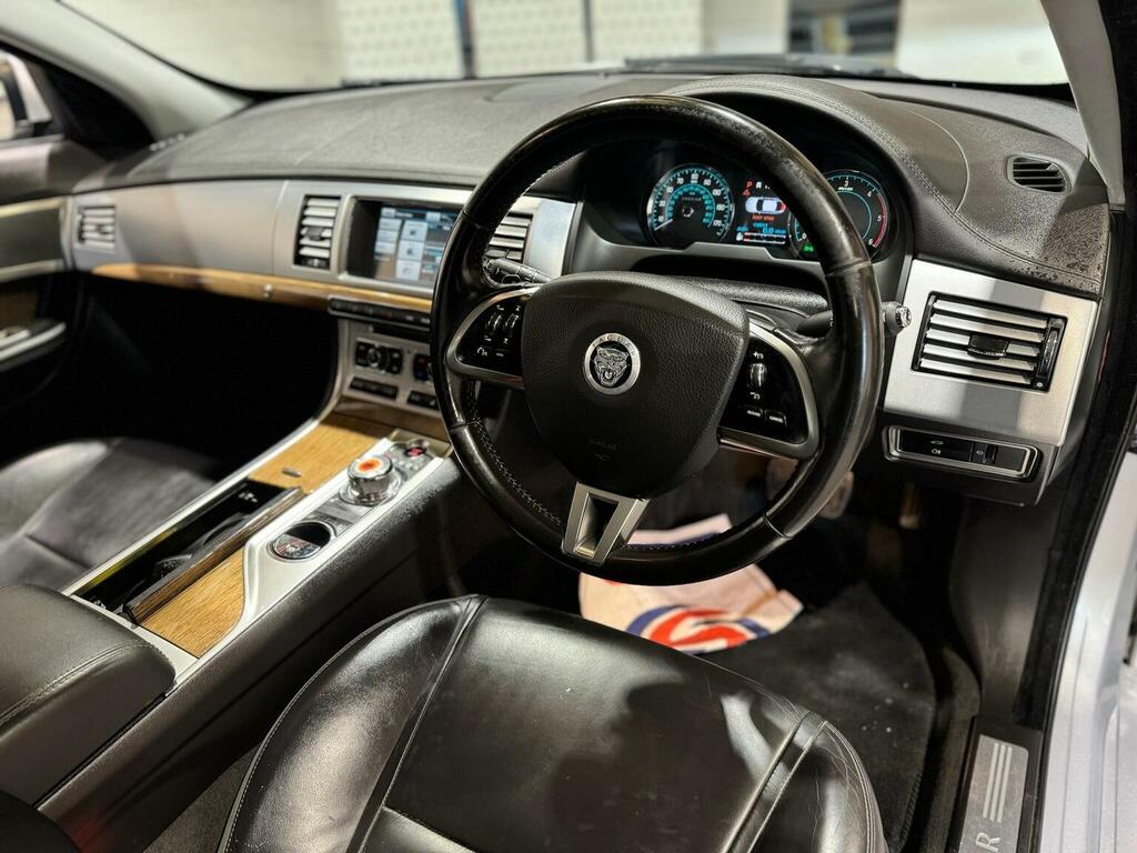 Jaguar XF Saloon 3.0D V6 Premium Luxury Euro 5 201 NX61YTJ Silver #2