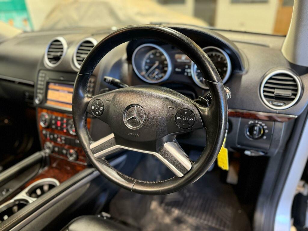 Mercedes-Benz GL Class 4X4 3.0 Gl350 Cdi V6 Blueefficiency G-tronic 4Wd E Silver #3