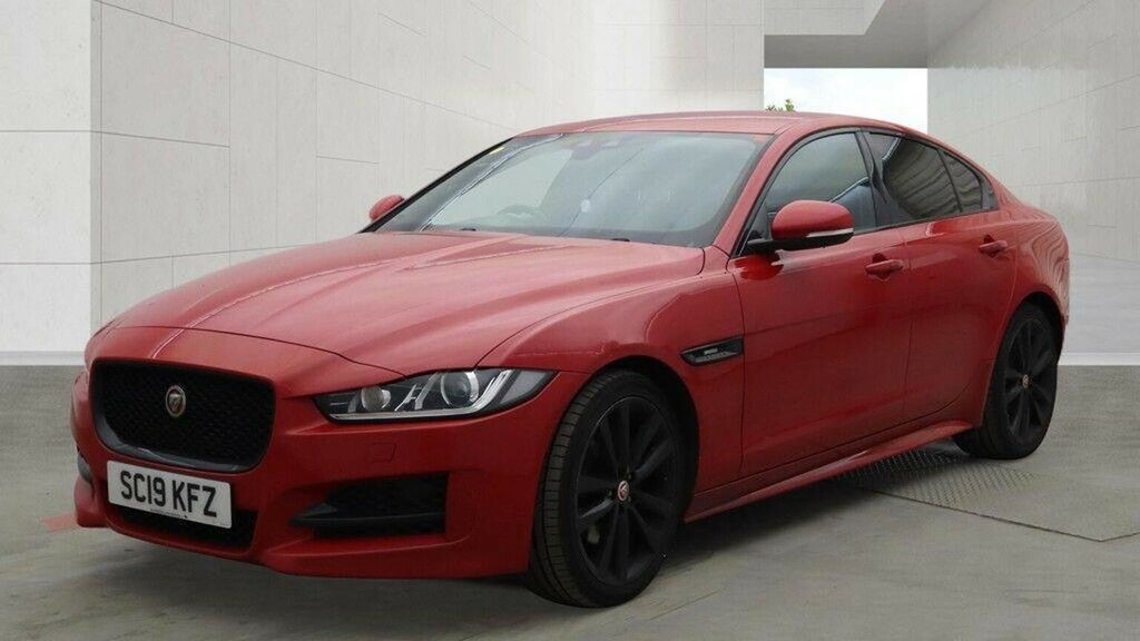 Jaguar XE 2.0D R-sport Euro 6 Ss Red #5