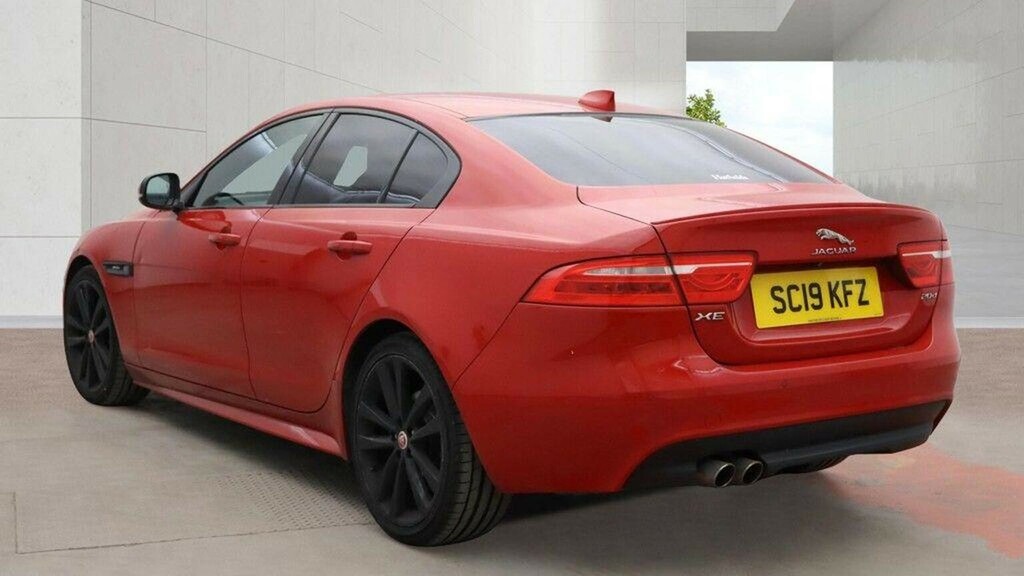 Jaguar XE 2.0D R-sport Euro 6 Ss Red #6