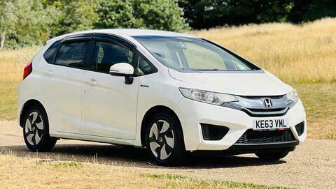 Honda Jazz 1.5H Ima Cvt Euro White #4