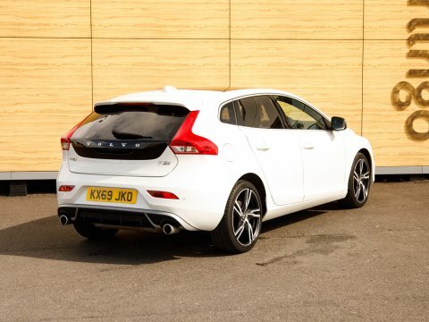 Volvo V40 Hatchback White #2