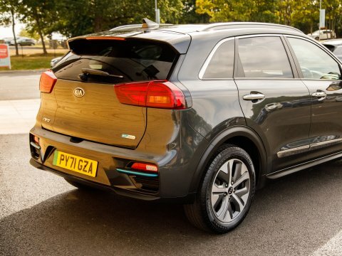 Kia Niro 1.6 Gdi 3 Dct Euro 6 Ss White #8