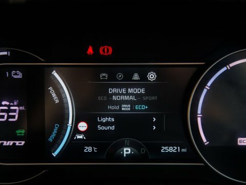 Kia Niro 1.6 Gdi 3 Dct Euro 6 Ss White #36