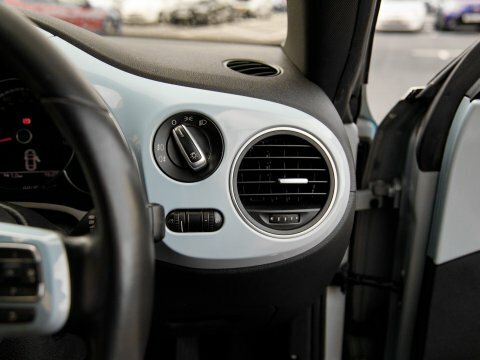 Volkswagen Beetle Beetle Sport Tdi Black #15