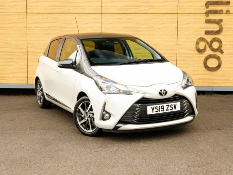 Toyota Yaris 1.5 Vvt-i Icon Tech 5-Dr Red #1