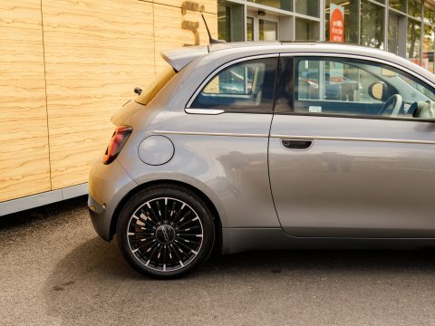 Fiat 500E 42Kwh La Prima Hatchback 118 Ps Grey #7