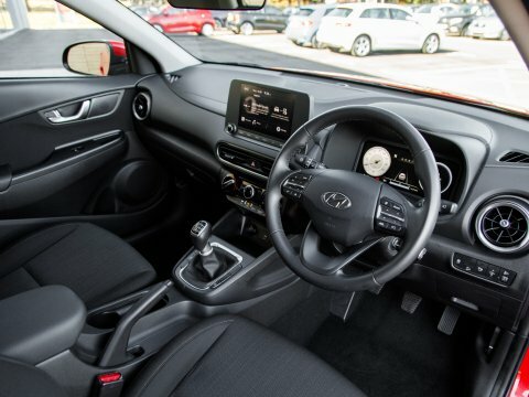 Hyundai Kona Hatchback Red #4
