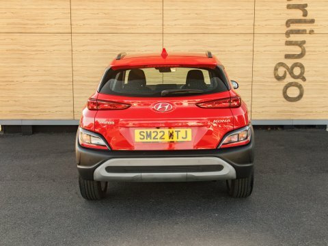 Hyundai Kona Hatchback Red #6
