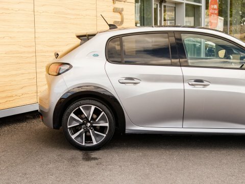 Peugeot 208 1.5 Bhdi 100 Bhp Allure Grey #7