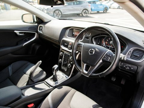 Volvo V40 Hatchback White #4