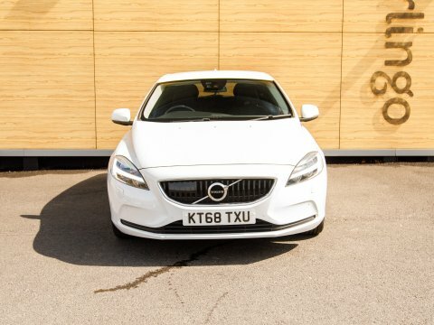 Volvo V40 Hatchback White #5