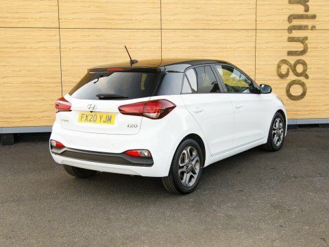 Hyundai I20 Hatchback White #2