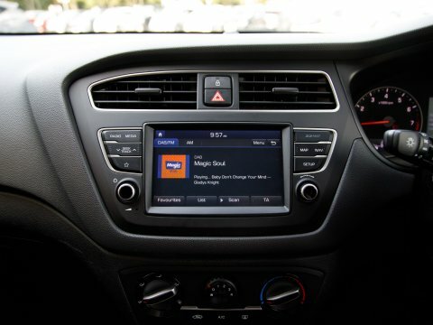 Hyundai I20 1.0T Gdi 48V Mhd Premium - 2020 70 Grey #20
