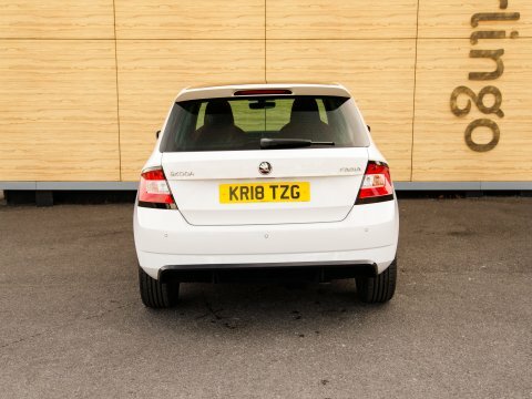 Skoda Fabia Hatchback White #6
