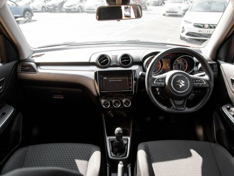 Suzuki Swift Hatchback Red #3