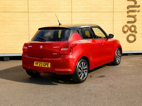 Suzuki Swift Hatchback Red #2