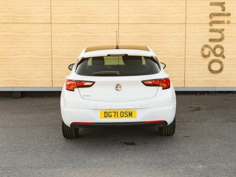 Vauxhall Astra Astra Griffin Edition T White #6
