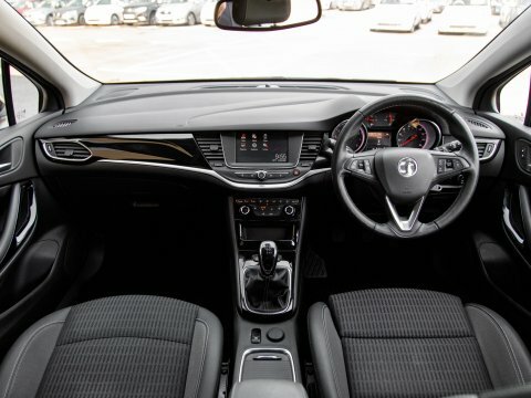 Vauxhall Astra Astra Griffin Edition T White #3