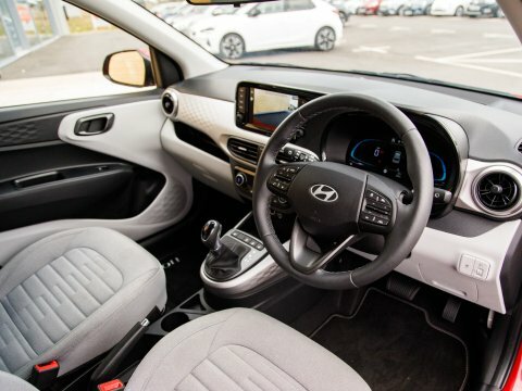 Hyundai I10 Hatchback Red #4