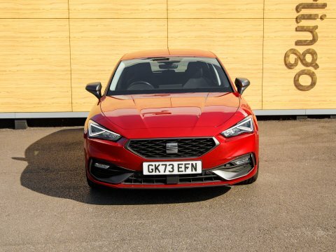 Seat Leon Hatchback Red #5
