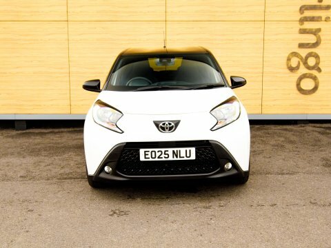 Toyota Aygo X Hatchback EO25NLU White #5