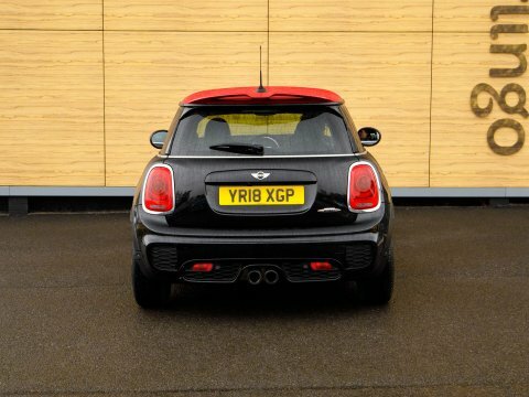 Mini Hatch John Cooper Works YR18XGP Black #6