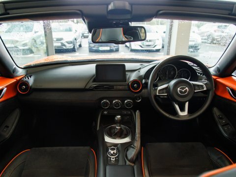 Mazda MX-5 Convertible LR19SVK Orange #3