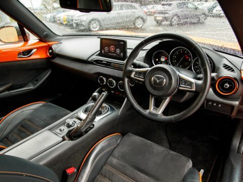 Mazda MX-5 Convertible LR19SVK Orange #4