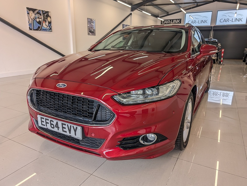 Ford Mondeo Tdci Titanium Red
