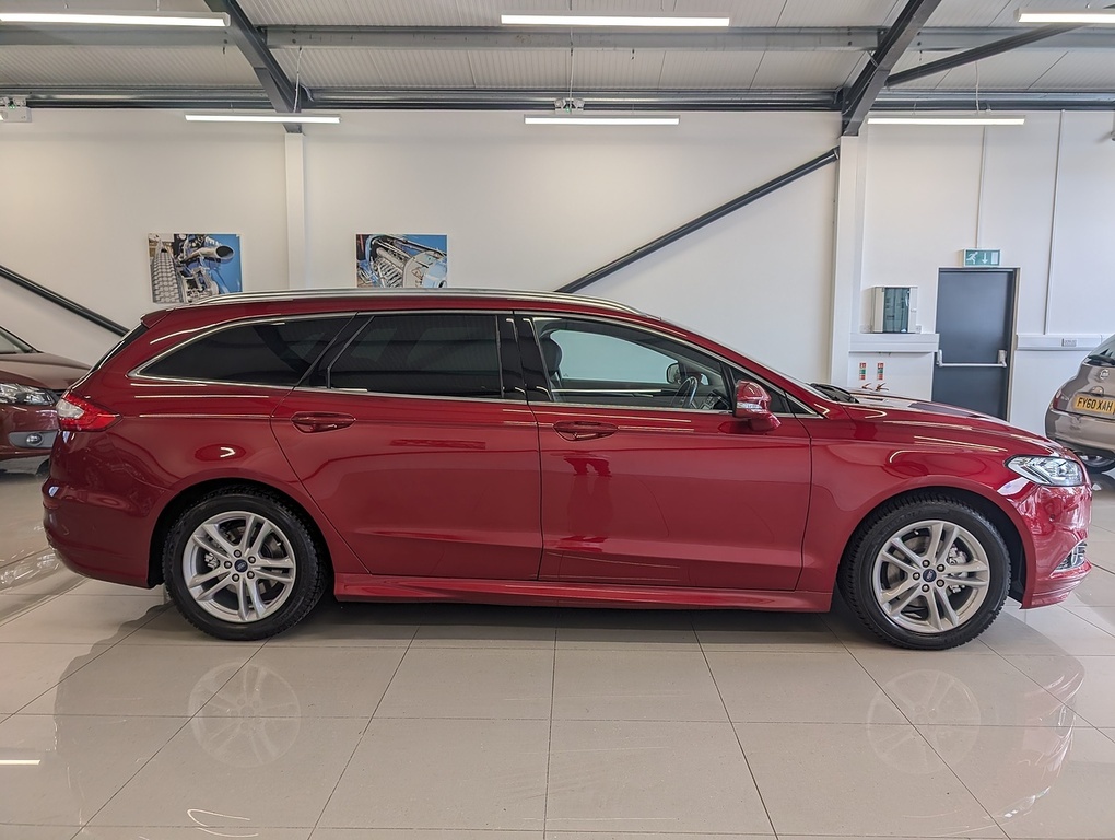 Ford Mondeo Tdci Titanium Red #6
