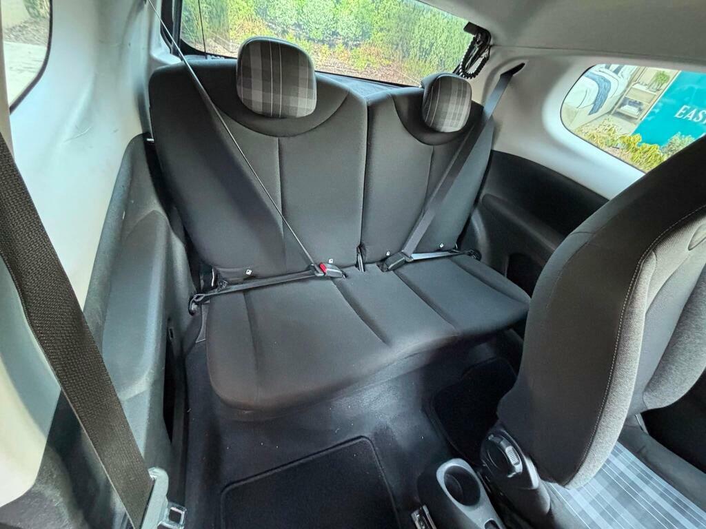 Peugeot 108 Collection Top Black #39