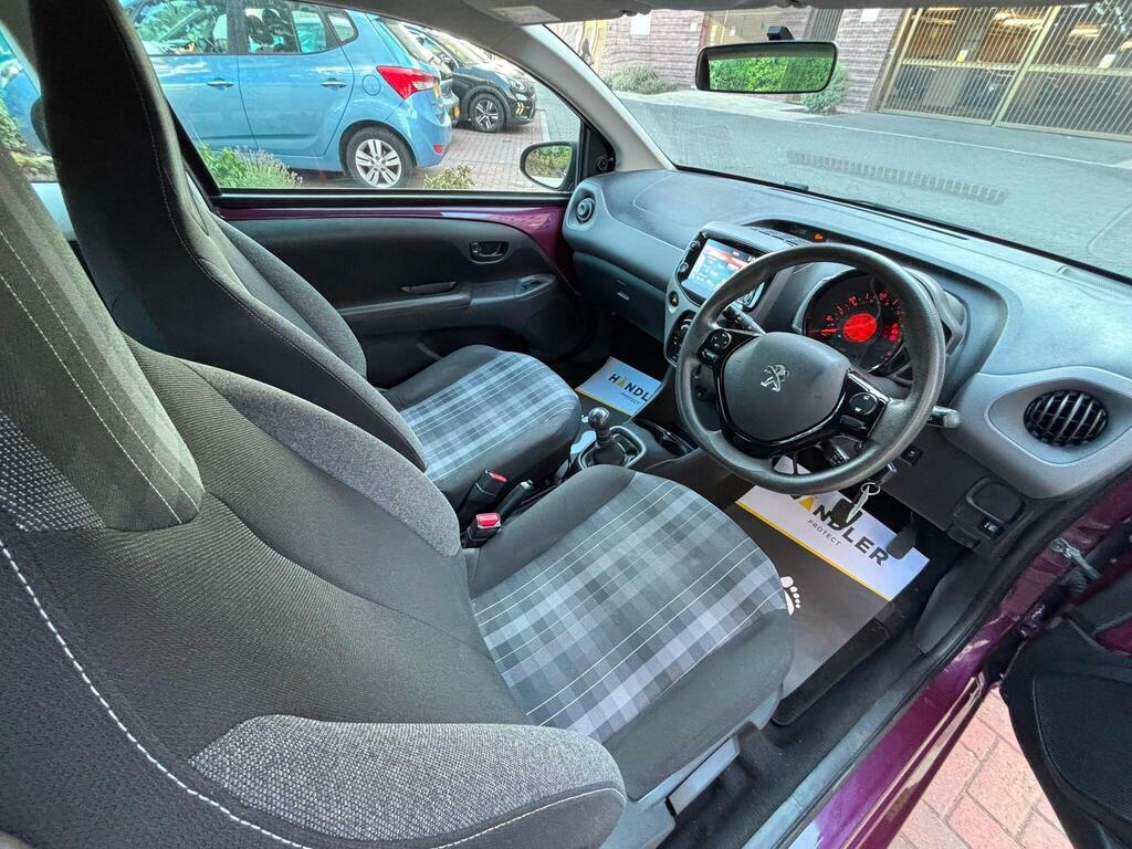 Peugeot 108 Collection Top Black #47