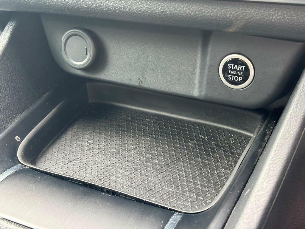 Nissan Qashqai N-connecta Black #35