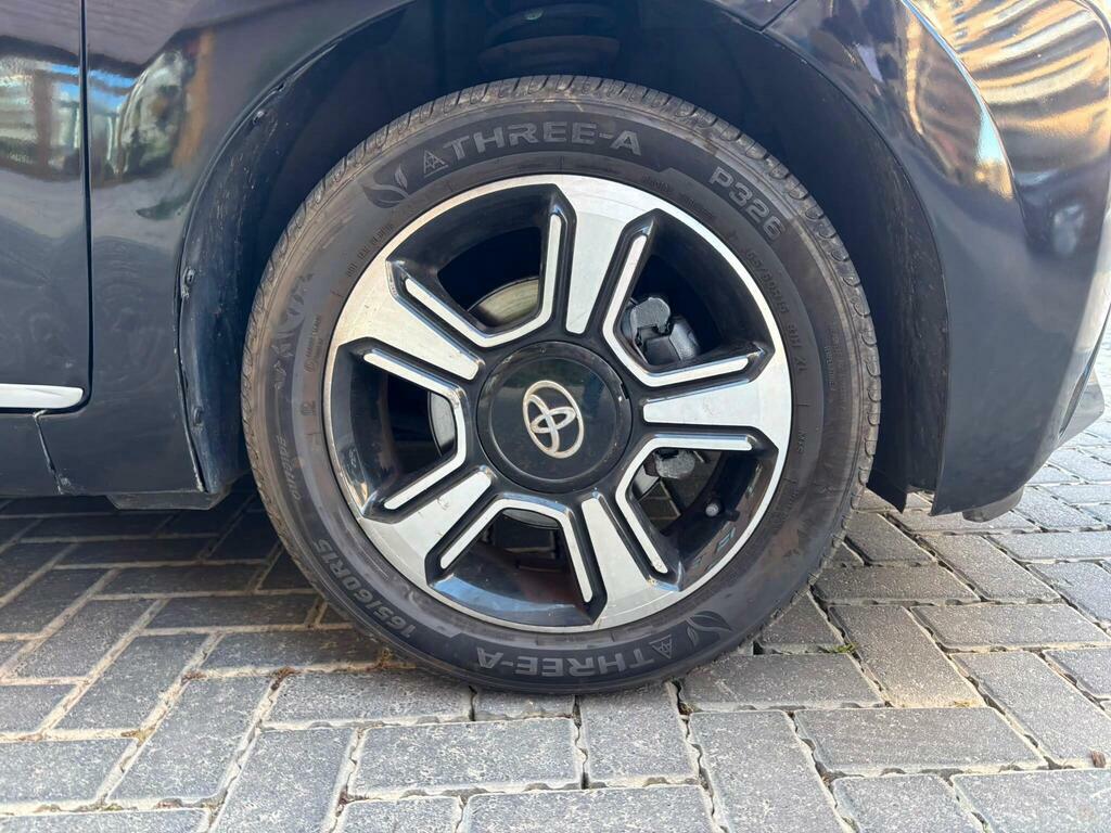 Toyota Aygo 1.0 Vvt-i X-cite 2 X-shift 69 Bhp Blue #42