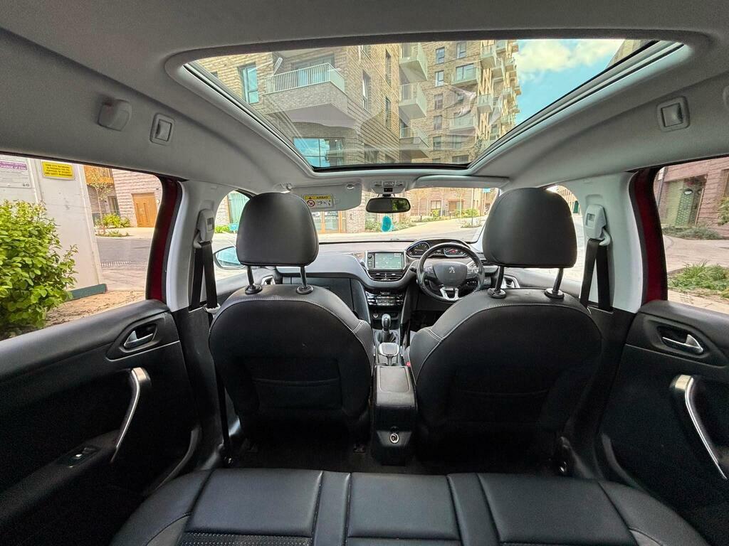 Peugeot 2008 1.5 Bluehdi 100 Allure Premium Red #28
