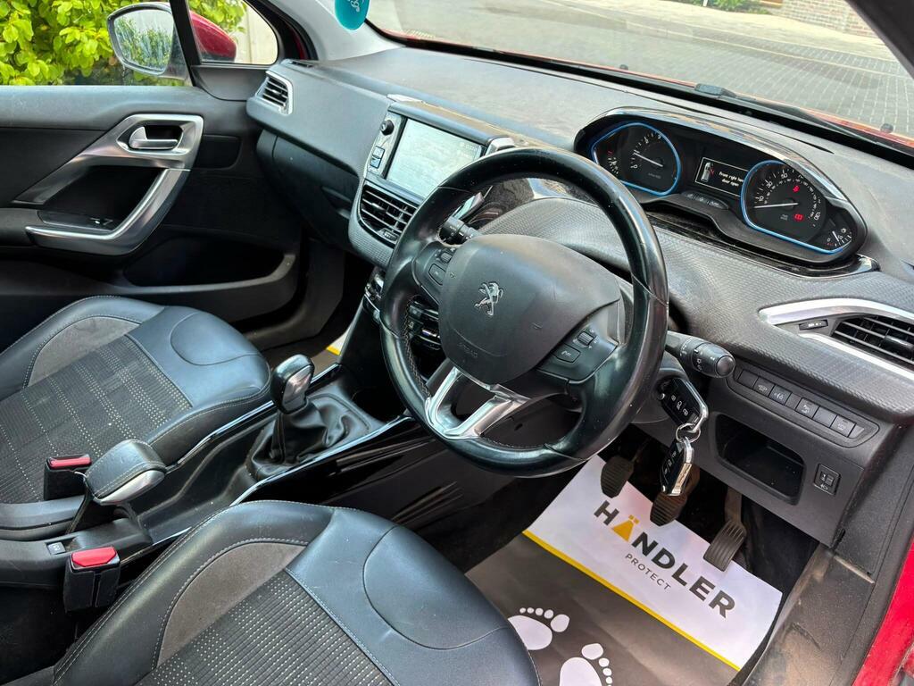 Peugeot 2008 1.5 Bluehdi 100 Allure Premium Red #54