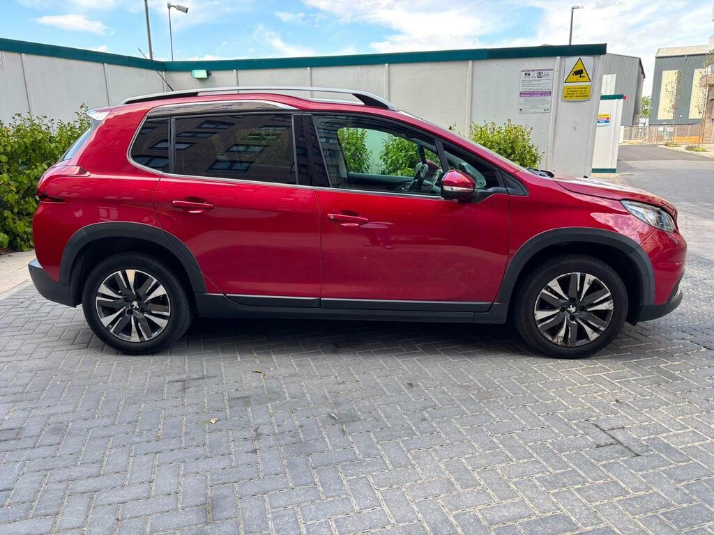 Peugeot 2008 1.5 Bluehdi 100 Allure Premium Red #22