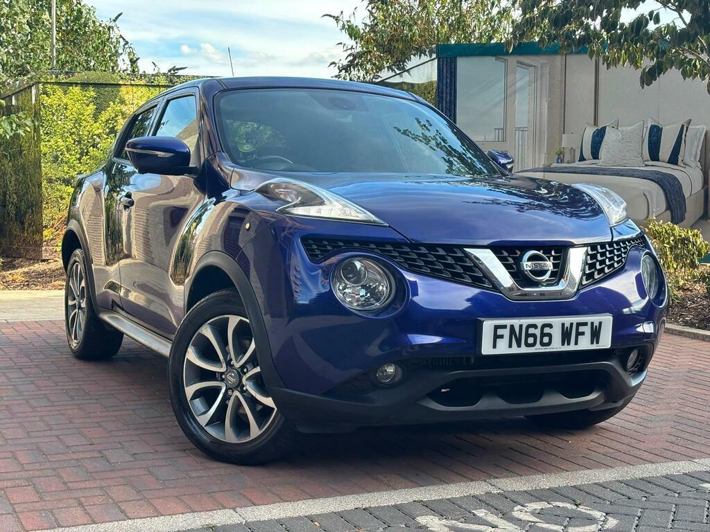 Nissan Juke Suv 1.2 Dig-t N-connecta Euro 6 Ss 201666 Black #1
