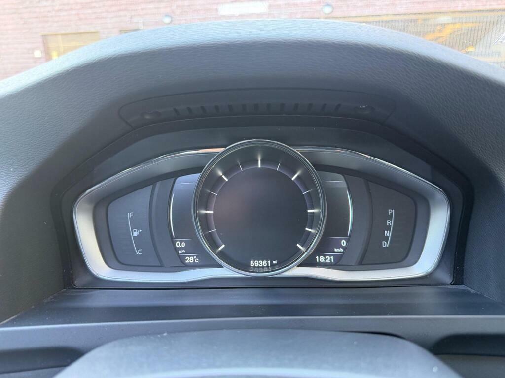 Volvo V60 Cross Country D4 Lux Nav Black #29