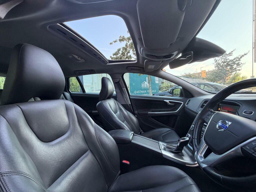 Volvo V60 Cross Country D4 Lux Nav Black #20