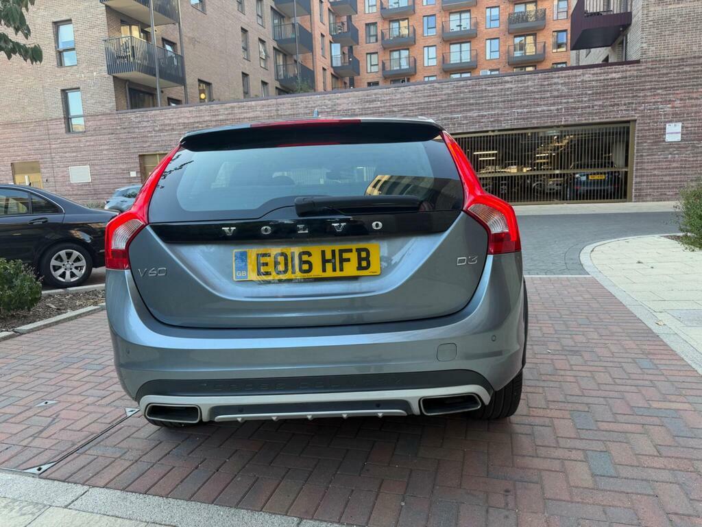 Volvo V60 Cross Country D4 Lux Nav Black #12